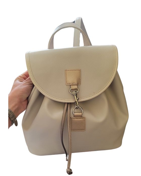 Vând rucsac Meli Melo nou