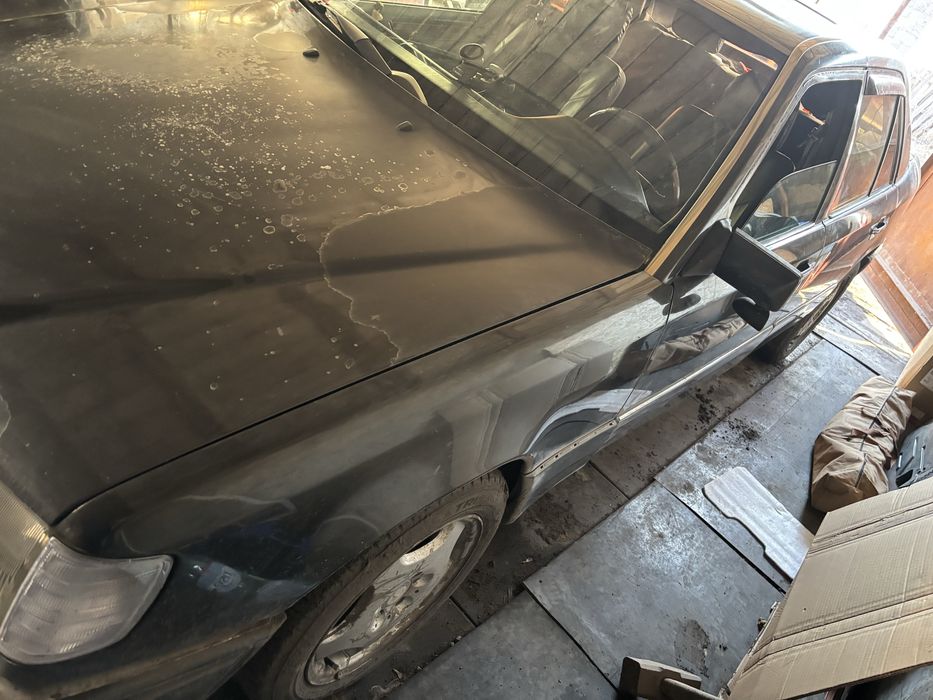 Мерседес 124 на ходу