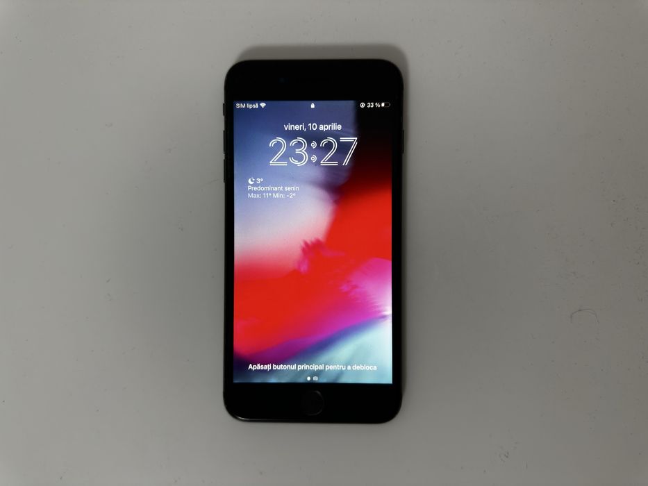 iPhone 8 plus - 64 gb