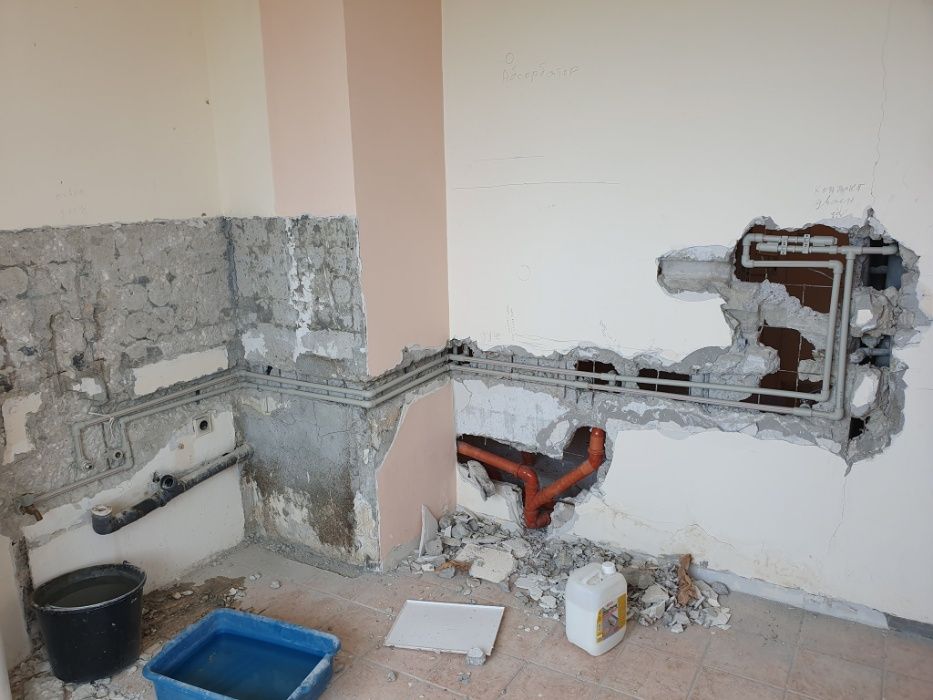 Къртене, събаряне, изхвърляне на строителни отпадъци