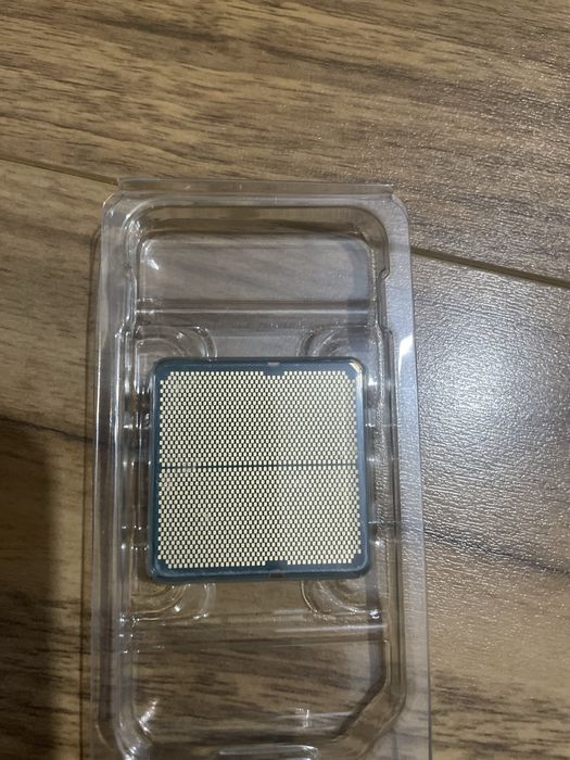 Продам Процессор AMD RYZEN 7 7800X3D
