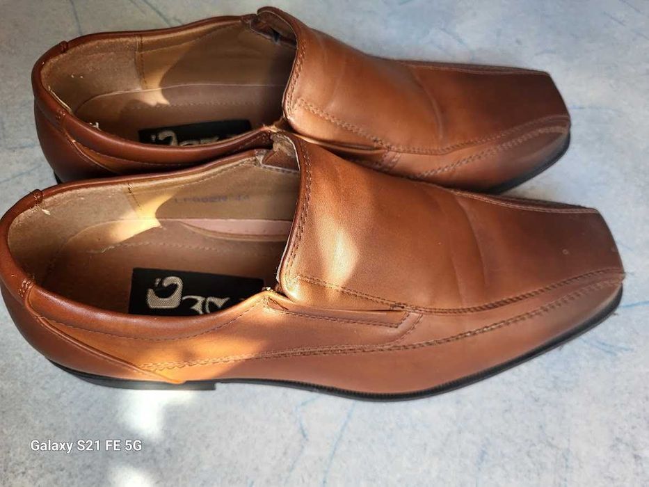 Мъжки български обувки