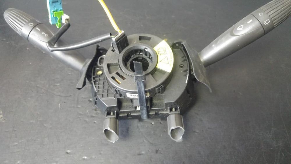Bloc lumini maneta semnalizare stergator parbriz fiat punto 188