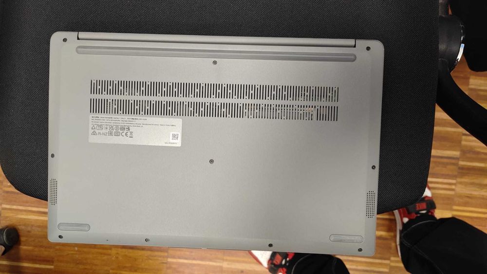 Laptop Lenovo IDEAPAD 1