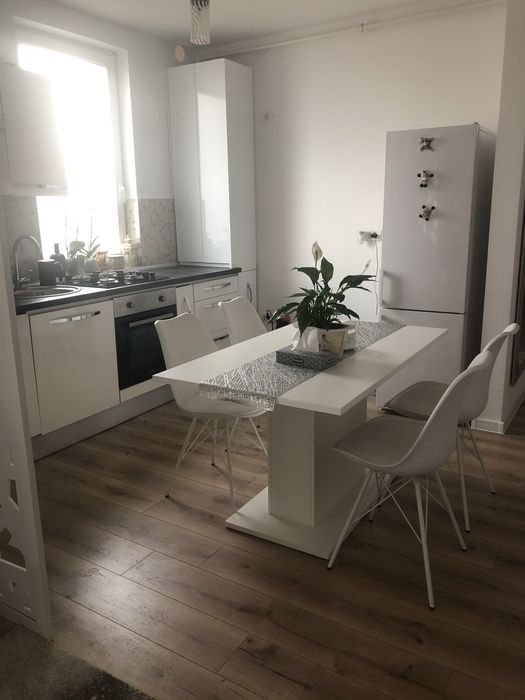 Vand apartament 2 camere