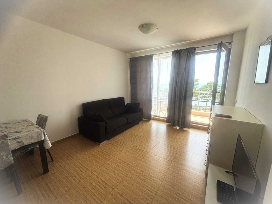 Продава се Двустаен апартамент в Балчик - 81 кв.м за 2050 €/кв.м - Снимка #1