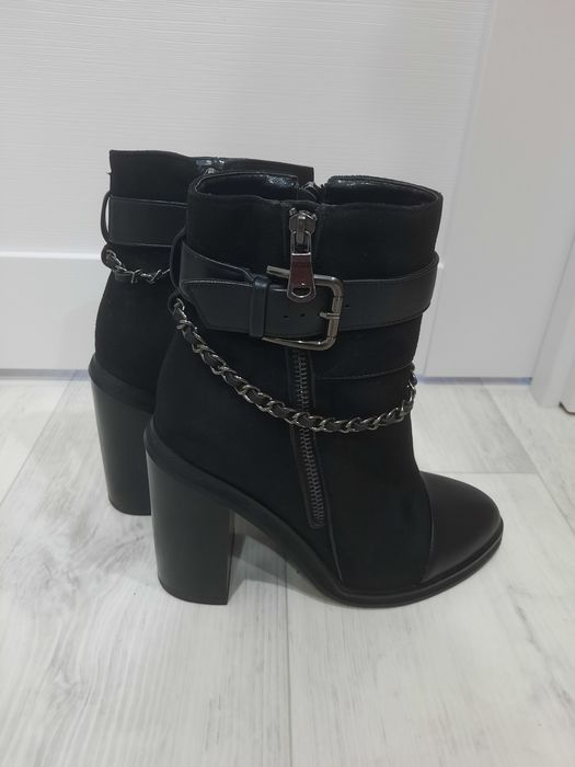 Продам осенние сапожки