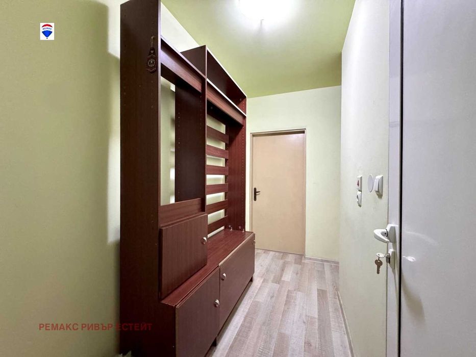 Продава се Двустаен апартамент в Русе, Централен южен район - 67 кв.м за 1521 €/кв.м - Снимка #4