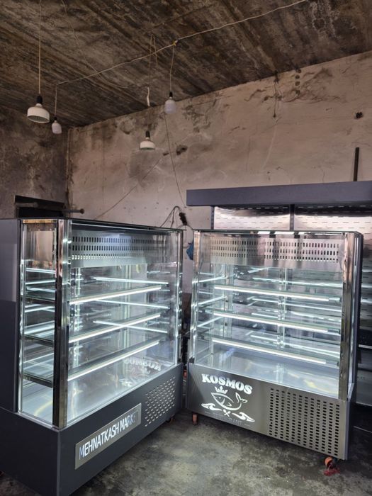 Витрина холодильник