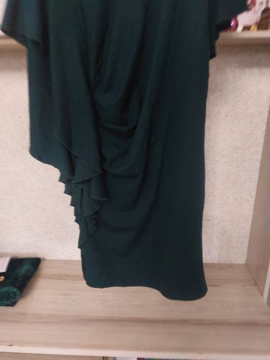 Платье ,юбки,плащи недорого