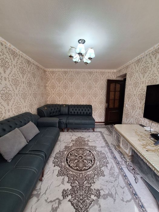 Сотилади Чилонзор 23 квартал кирпич 2 хонали разделка