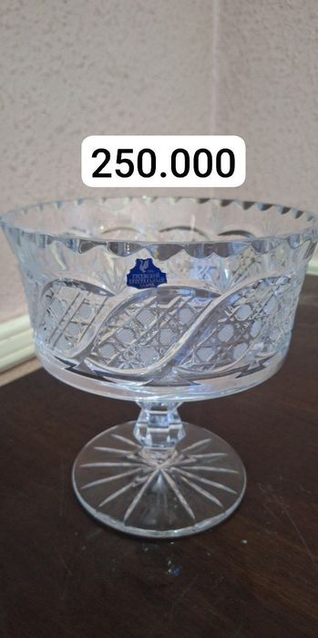 Xrustal chinni idishlar