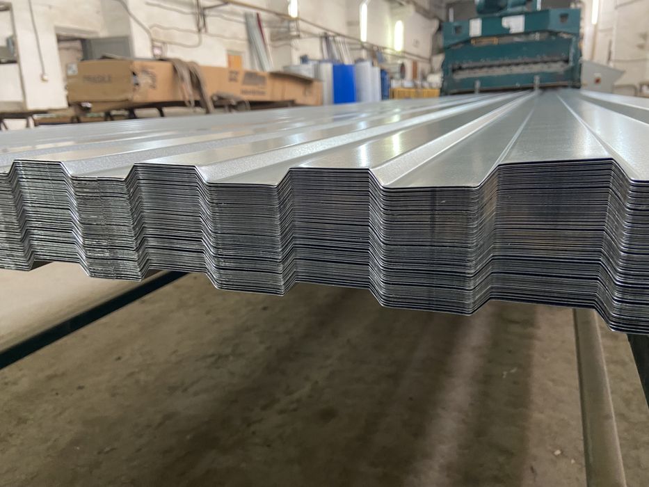 Профлист + конек + карниз