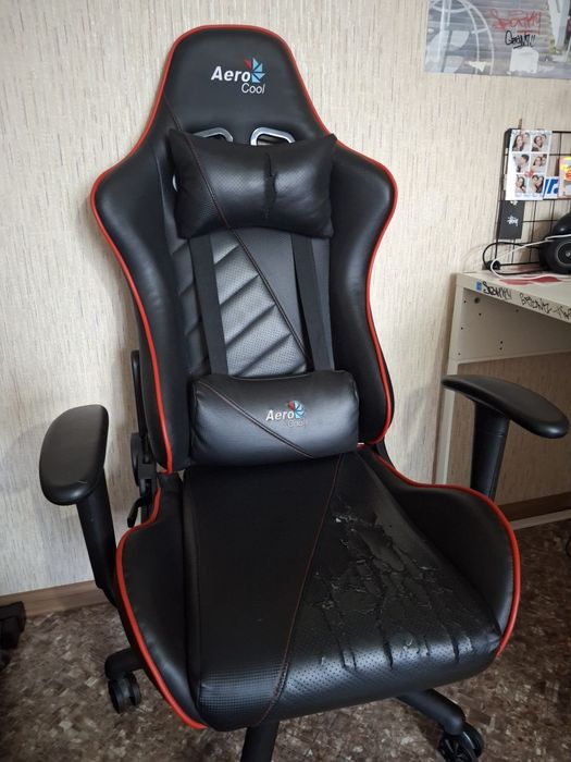 Продам игровое кресло