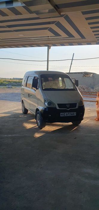 Moshina sotiladi 2007 yil