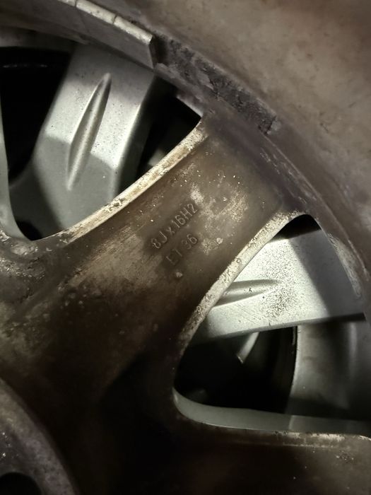 Джанти със гуми за Мерцедес