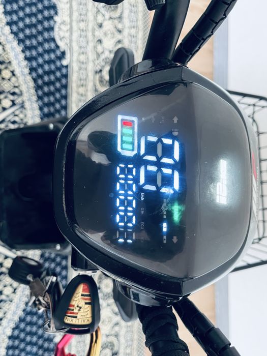 Электраскутер : SK8