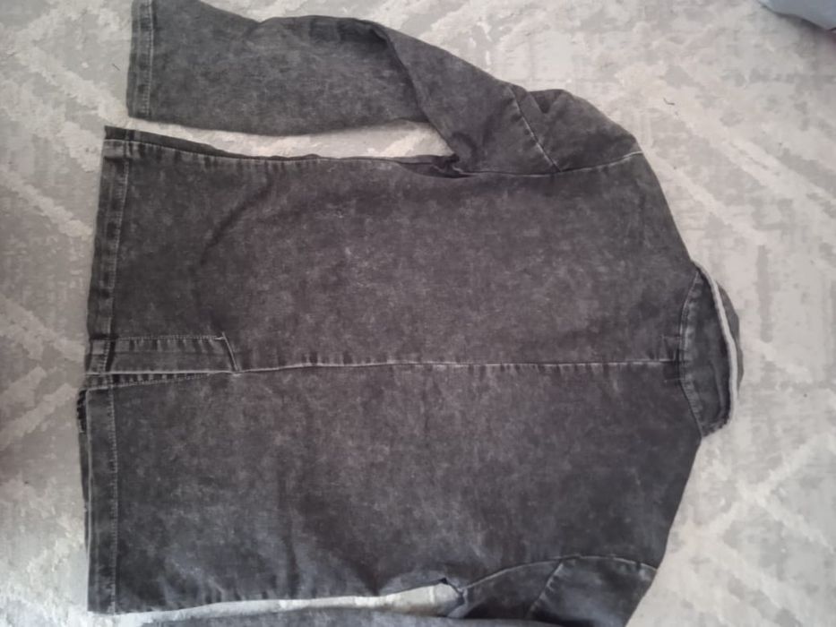 Продам пиджак джинсовый подростковый