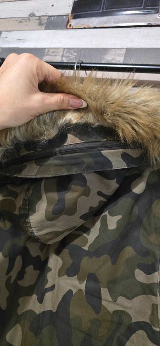 Bershka L-мъжка парка /яке (х-326)