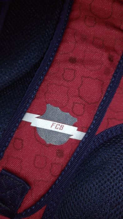 Продавам  раница и шал