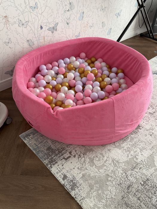 Сухой бассейн с шариками для детей