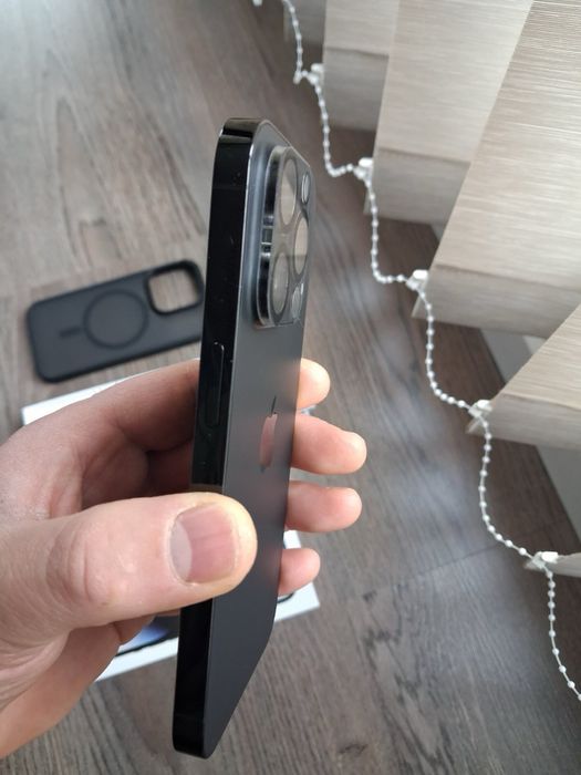 2 броя Iphone 14 pro 128 gb