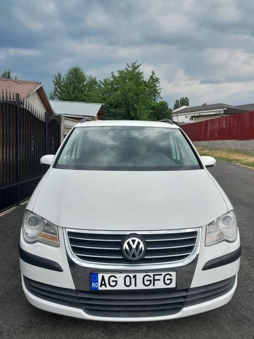 Vând volkzvagen Turan