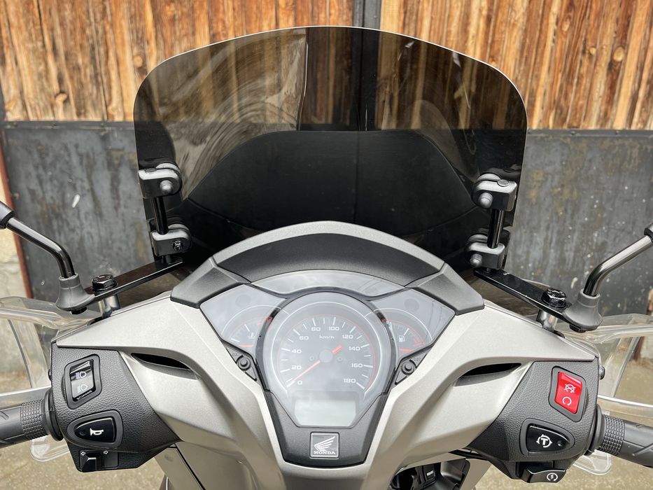 Слюда Malossi за Хонда SH 300i