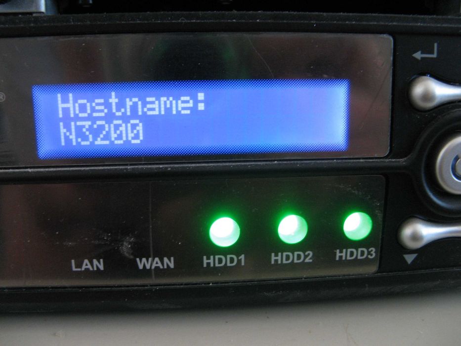 NAS Network Storage Thecus N3200 3 Bay + 3x1TB HDD