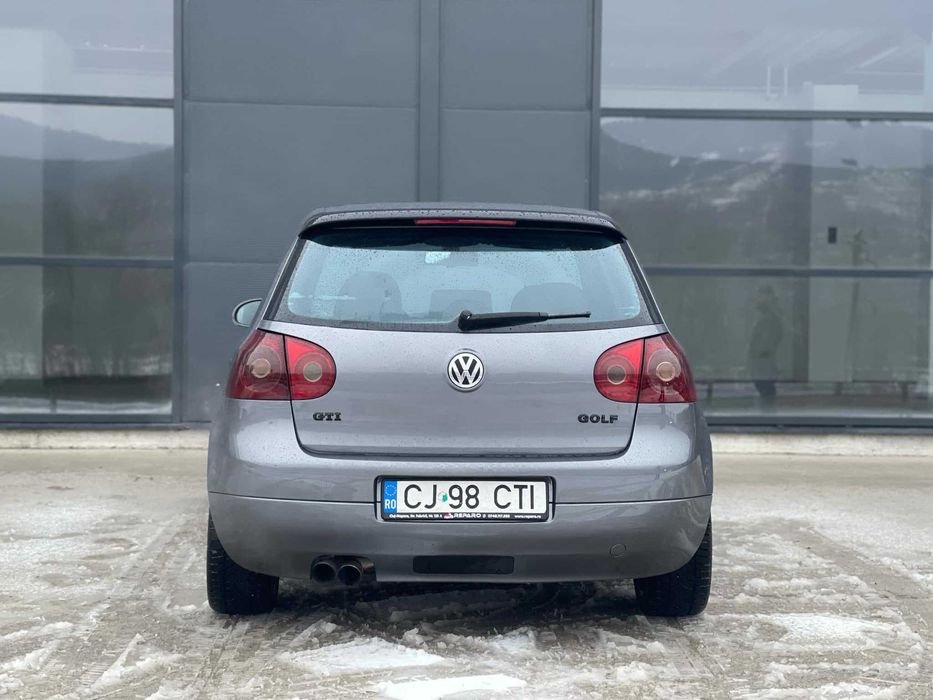 Volkswagen Golf 5 GTI 2.0 TFSI / cutie manuala