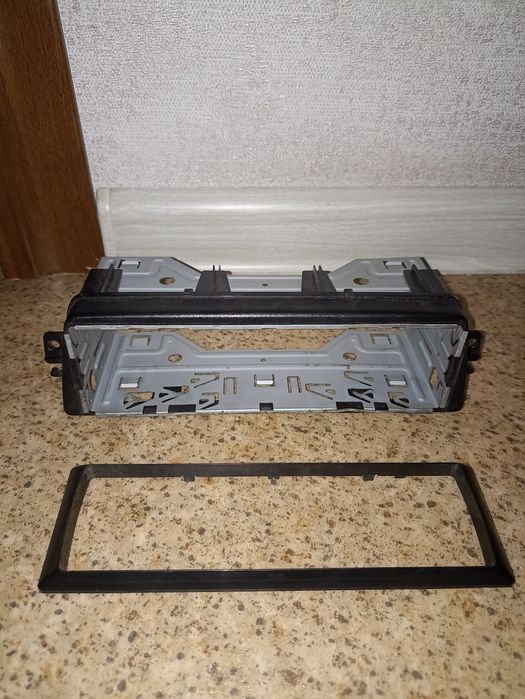 Продам консоль от приоры 2