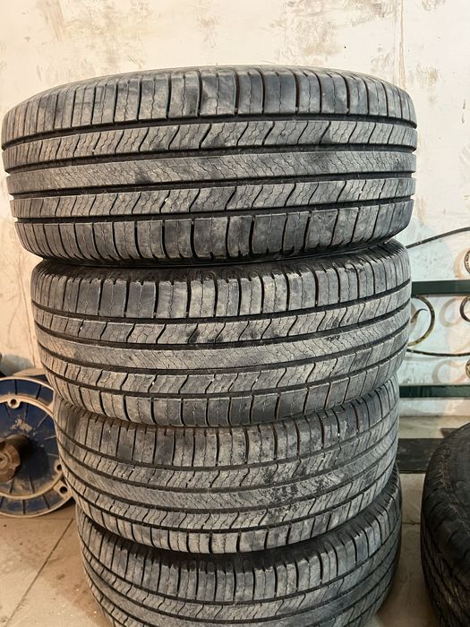 Шины 265/70/17 жане 215/55/17