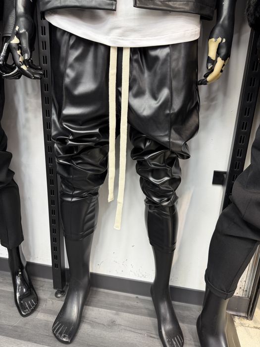 Pantaloni Piele eco cu Șireturi lungi! Calitate TOP!