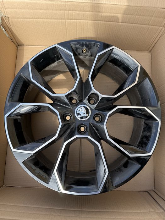 Janta Skoda Octavia Vrs/Rs model Xtreme R19 7,5jx19et51 o buc