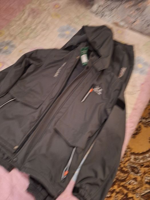 Продам куртка мужская бархатная
