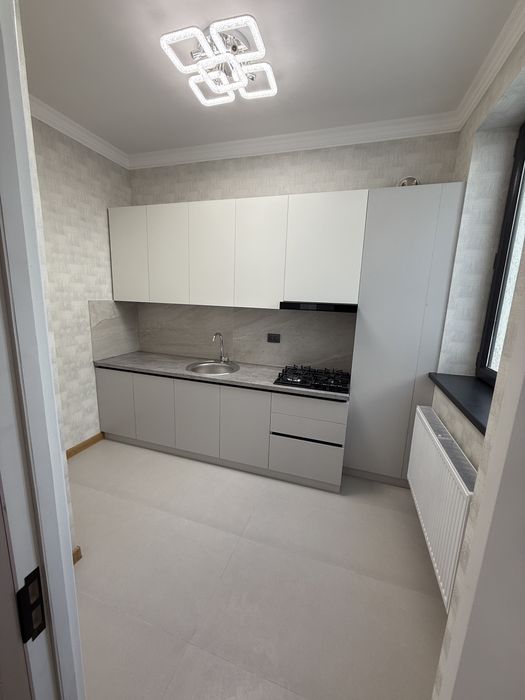 Квартира сотилади