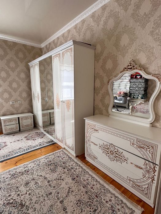 Спальный гарнитур