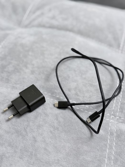 Продам samsung s23 fe