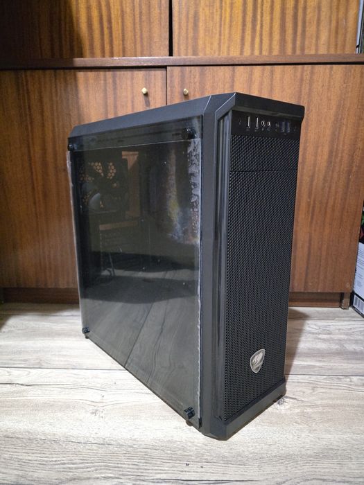 Кутия за компютър Cougar MX330-G