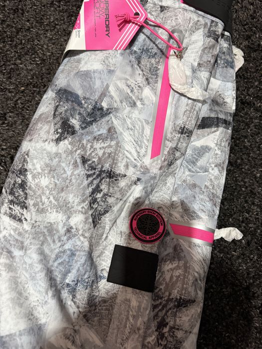 Pantaloni schi dama Superdry