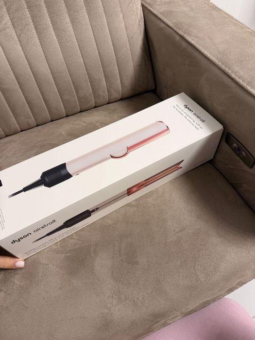 Vand Dyson airstrait nou in cutie