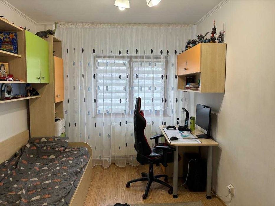 Apartament 4 Camere Decomandat – Pacurari Lukoil