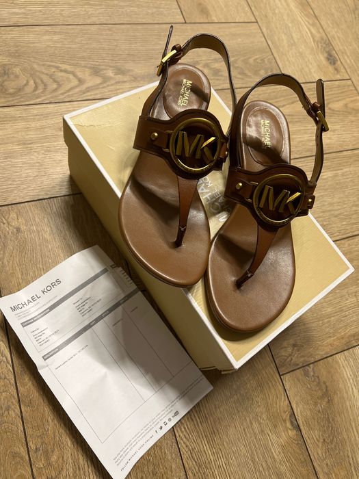 Сандалии Майкл Корс