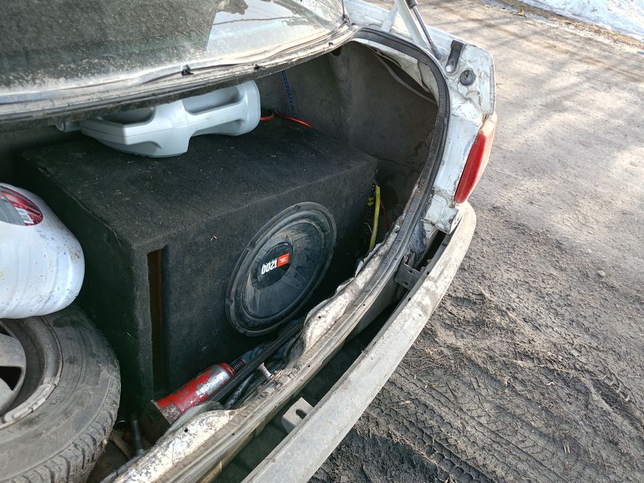 Продам сабвуфер..