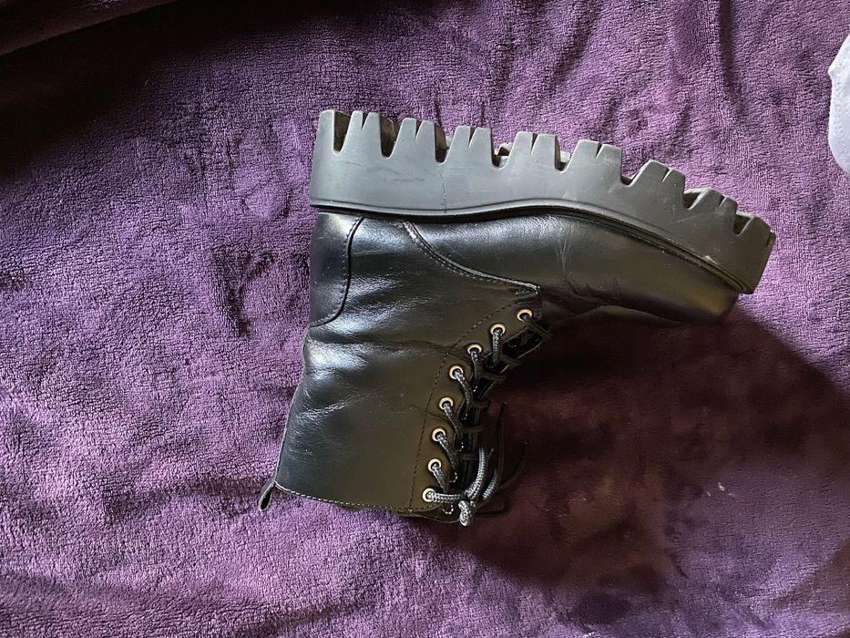 Ghete din piele naturala