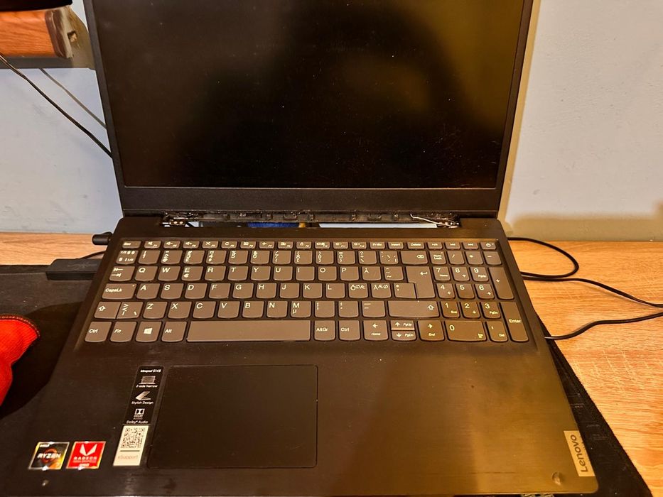 Vand Laptop Lenovo