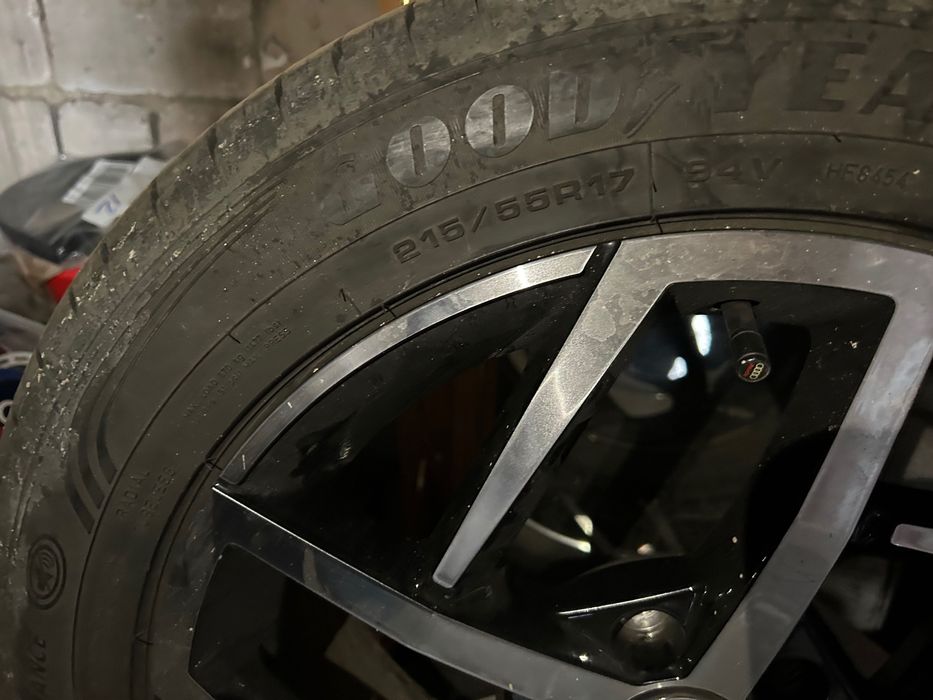 Колеса в сборе 215*55 R17