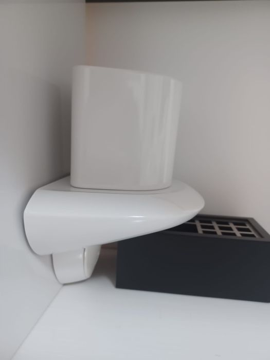 Suport Carrara & Matta periuțe și pasta de dinți acril duraluminiu alb