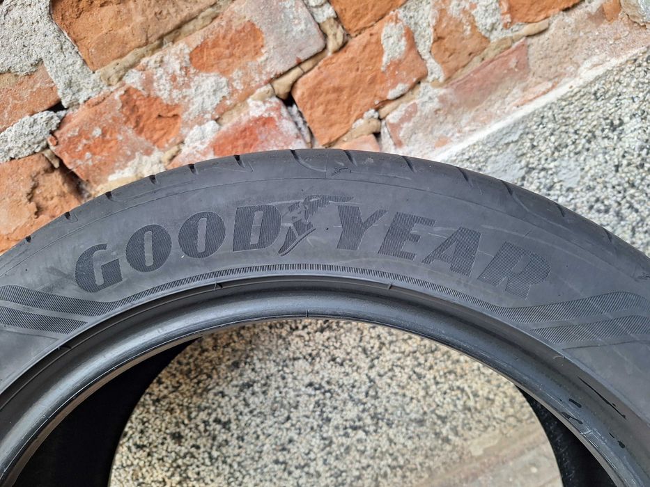 Гума 225 50 17 Goodyear летнa 1бр.40лв
