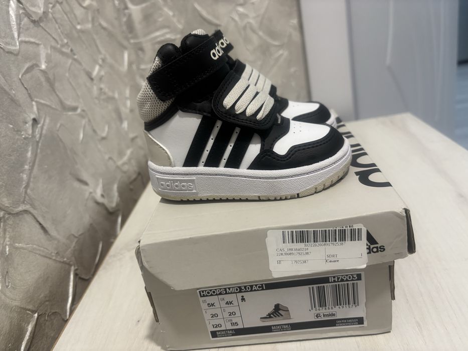 Чисто нови кецове Nike